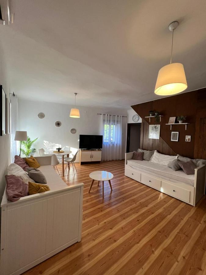 Sml Apartments 1 Izola Luaran gambar