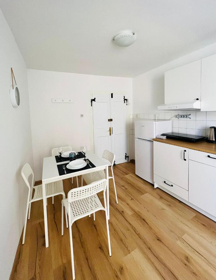 Sml Apartments 1 Izola Luaran gambar