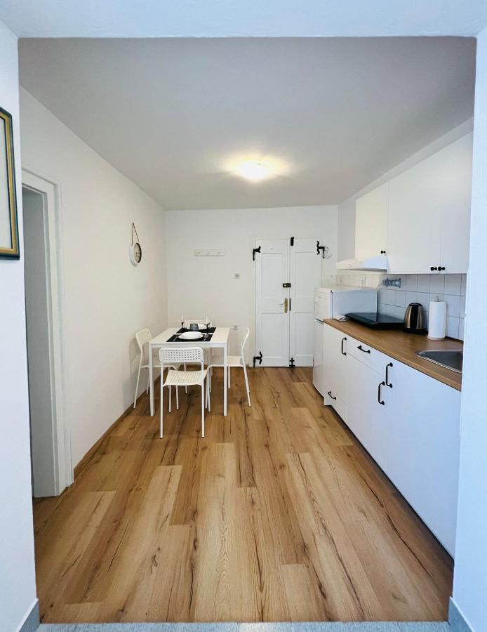 Sml Apartments 1 Izola Luaran gambar